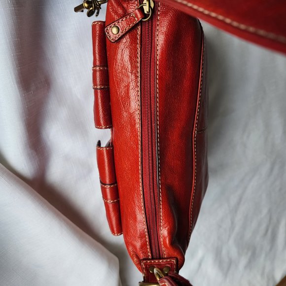 Fossil Red Leather Lady Purse/ Handbag - Picture 9 of 16